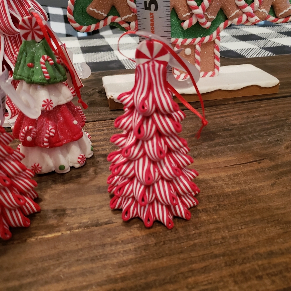 Claydough Peppermint Ribbon Candy Tree - Picture 2 of 3